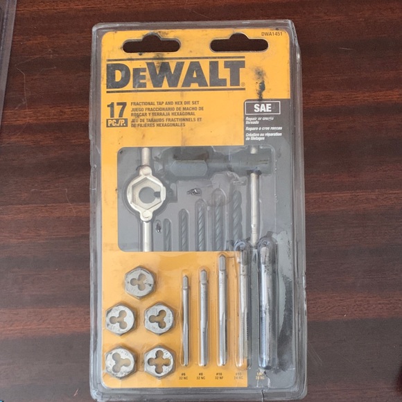 Dewalt Other - DEWALT 17-Piece SAE Tap and Die Set - Black and Silver
